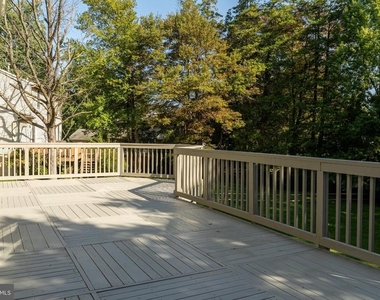 14913 Lear Lane - Photo Thumbnail 12