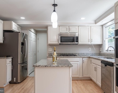 14913 Lear Lane - Photo Thumbnail 6