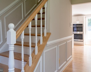 14913 Lear Lane - Photo Thumbnail 13