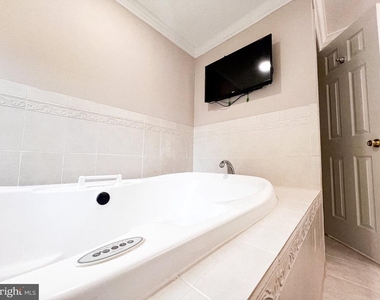 14913 Lear Lane - Photo Thumbnail 18