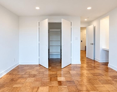 11801 Rockville Pike - Photo Thumbnail 19