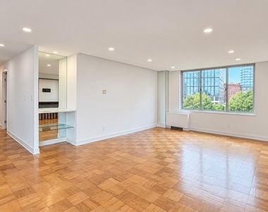11801 Rockville Pike - Photo Thumbnail 13