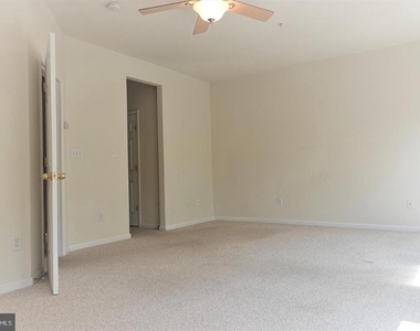 1115 Crestfield Drive - Photo Thumbnail 21