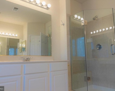 1115 Crestfield Drive - Photo Thumbnail 13