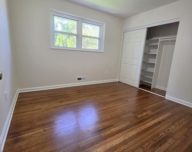 13114 Bluhill Road - Photo Thumbnail 9