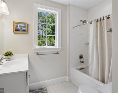 7800 Radnor Road - Photo Thumbnail 45