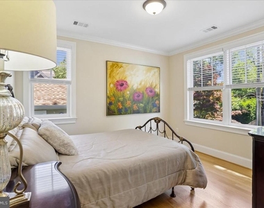 7800 Radnor Road - Photo Thumbnail 43