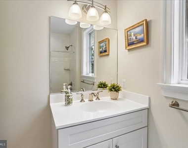 7800 Radnor Road - Photo Thumbnail 46