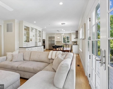 7800 Radnor Road - Photo Thumbnail 18