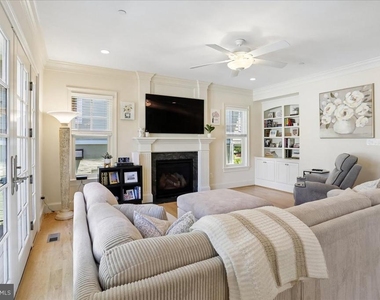7800 Radnor Road - Photo Thumbnail 17