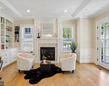 7800 Radnor Road - Photo Thumbnail 9