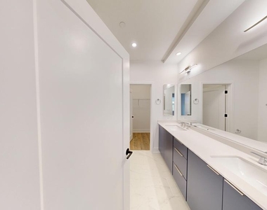 5617 Vermillion Circle - Photo Thumbnail 12