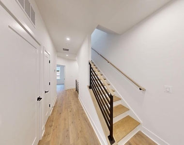 5617 Vermillion Circle - Photo Thumbnail 5