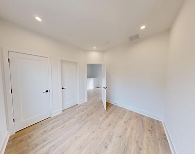 5617 Vermillion Circle - Photo Thumbnail 18