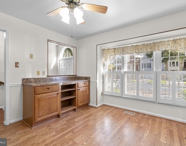 8710 Birkenhead Court - Photo Thumbnail 13