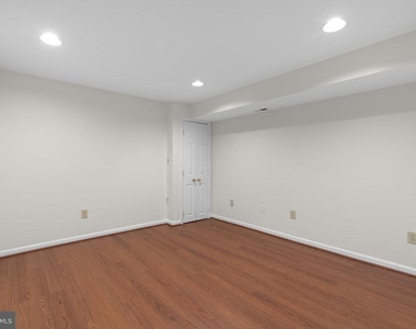8710 Birkenhead Court - Photo Thumbnail 36