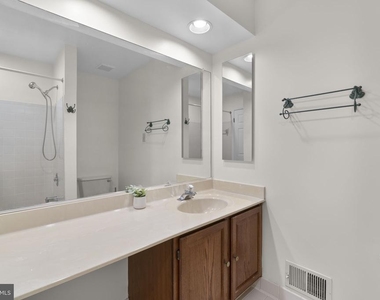 8710 Birkenhead Court - Photo Thumbnail 31