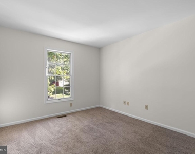 8710 Birkenhead Court - Photo Thumbnail 28