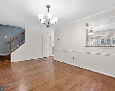 8710 Birkenhead Court - Photo Thumbnail 7