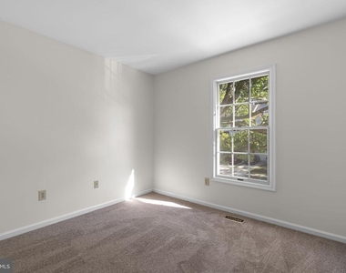 8710 Birkenhead Court - Photo Thumbnail 26