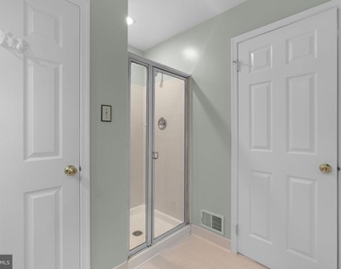 8710 Birkenhead Court - Photo Thumbnail 25