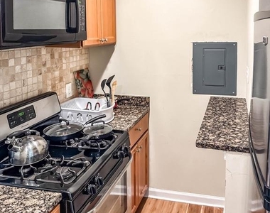 10850 Green Mountain Circle - Photo Thumbnail 2