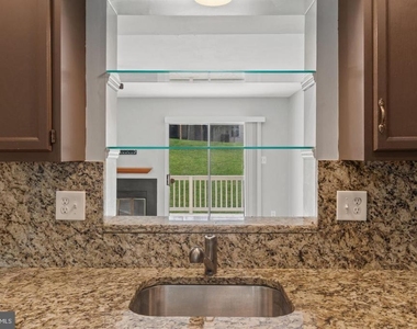 8604 John Ellicott Court - Photo Thumbnail 5