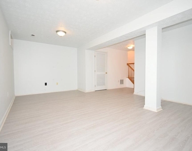 6617 Cambria Terrace - Photo Thumbnail 24