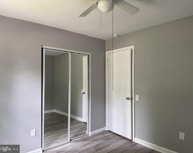 1038 Bannister Circle - Photo Thumbnail 17
