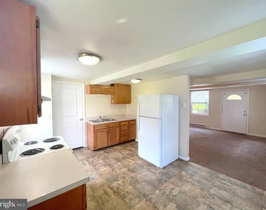 490 Coster Road - Photo Thumbnail 5
