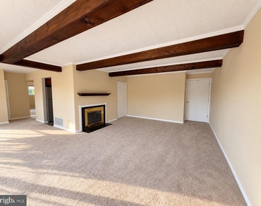 17 Warren Lodge Court - Photo Thumbnail 3