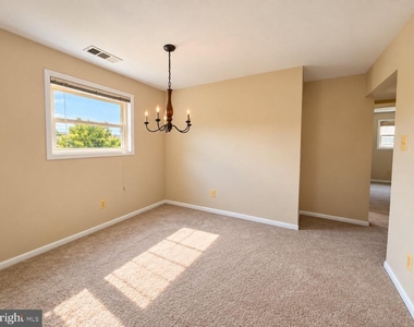 17 Warren Lodge Court - Photo Thumbnail 4