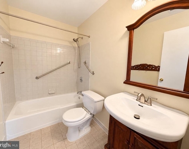 17 Warren Lodge Court - Photo Thumbnail 6