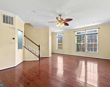 5044 Cameo Terrace - Photo Thumbnail 10