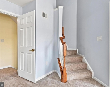 5044 Cameo Terrace - Photo Thumbnail 22