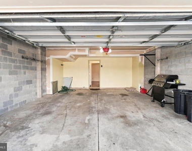 5044 Cameo Terrace - Photo Thumbnail 39