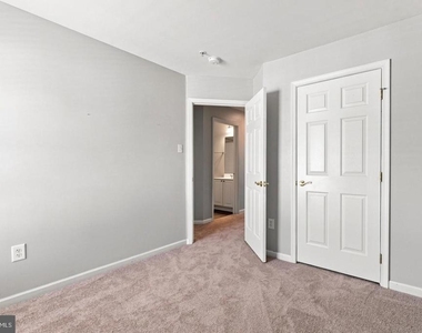 5044 Cameo Terrace - Photo Thumbnail 26