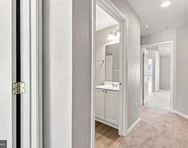 5044 Cameo Terrace - Photo Thumbnail 29