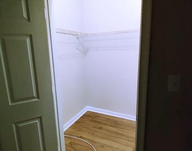7420 Hindon Circle - Photo Thumbnail 8