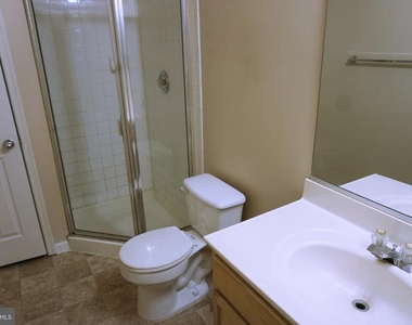 7420 Hindon Circle - Photo Thumbnail 15