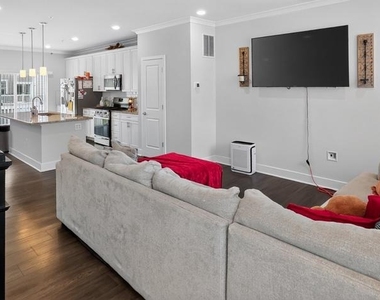 7803 Barrensdale Road - Photo Thumbnail 7