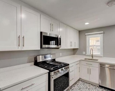 111 Bloomsberry Street - Photo Thumbnail 2