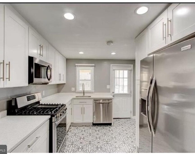 111 Bloomsberry Street - Photo Thumbnail 1
