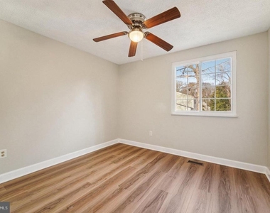 308 Raussell Place - Photo Thumbnail 13