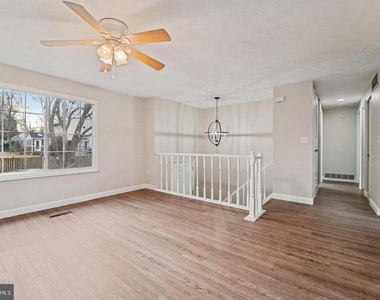 308 Raussell Place - Photo Thumbnail 4