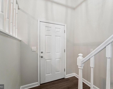 308 Raussell Place - Photo Thumbnail 3