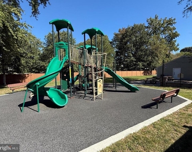 308 Raussell Place - Photo Thumbnail 28