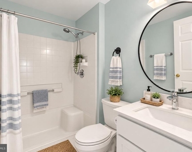 501 Mathias Hammond Way - Photo Thumbnail 15