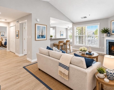 501 Mathias Hammond Way - Photo Thumbnail 3