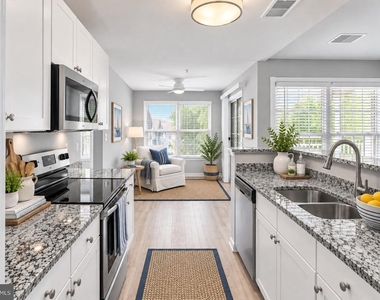 501 Mathias Hammond Way - Photo Thumbnail 5